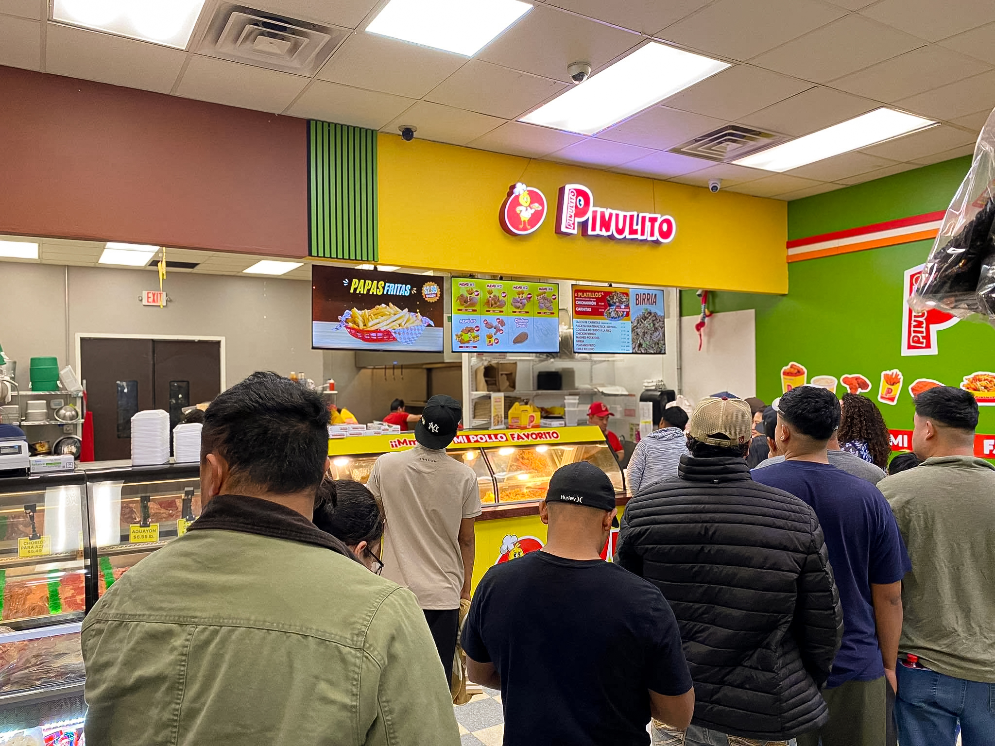 Comida preparada y pollo crujiente en South Omaha, Nebraska